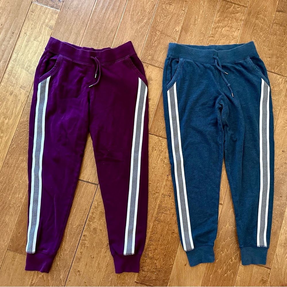 Victoria’s Secret Sport  VSX  joggers size small two pairs